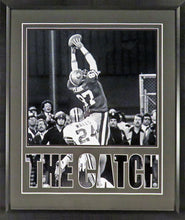 Load image into Gallery viewer, Dwight Clark “The Catch” Photograph Impact Display (Engraved Series)