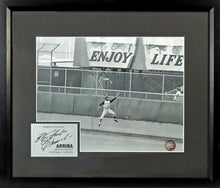 Load image into Gallery viewer, Pittsburgh Pirates Roberto Clemente “Leaping Catch” Framed Photo (Engraved Series)