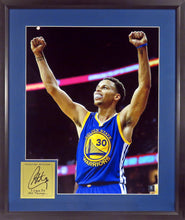 Load image into Gallery viewer, Golden State Warriors Stephen Curry "I Can Do All Things" Framed Photo (Engraved Series)