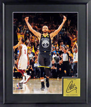 Load image into Gallery viewer, Golden State Warriors Stephen Curry "OakTown" Jersey Framed Photo (Engraved Series)