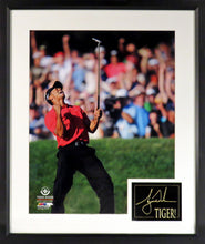 Load image into Gallery viewer, Tiger Woods &quot;2015 Masters&quot; Framed Photograph (Engraved Series)
