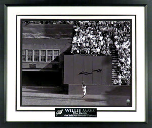 Willie Mays "The Catch" Autographed 16x20 Framed Photograph